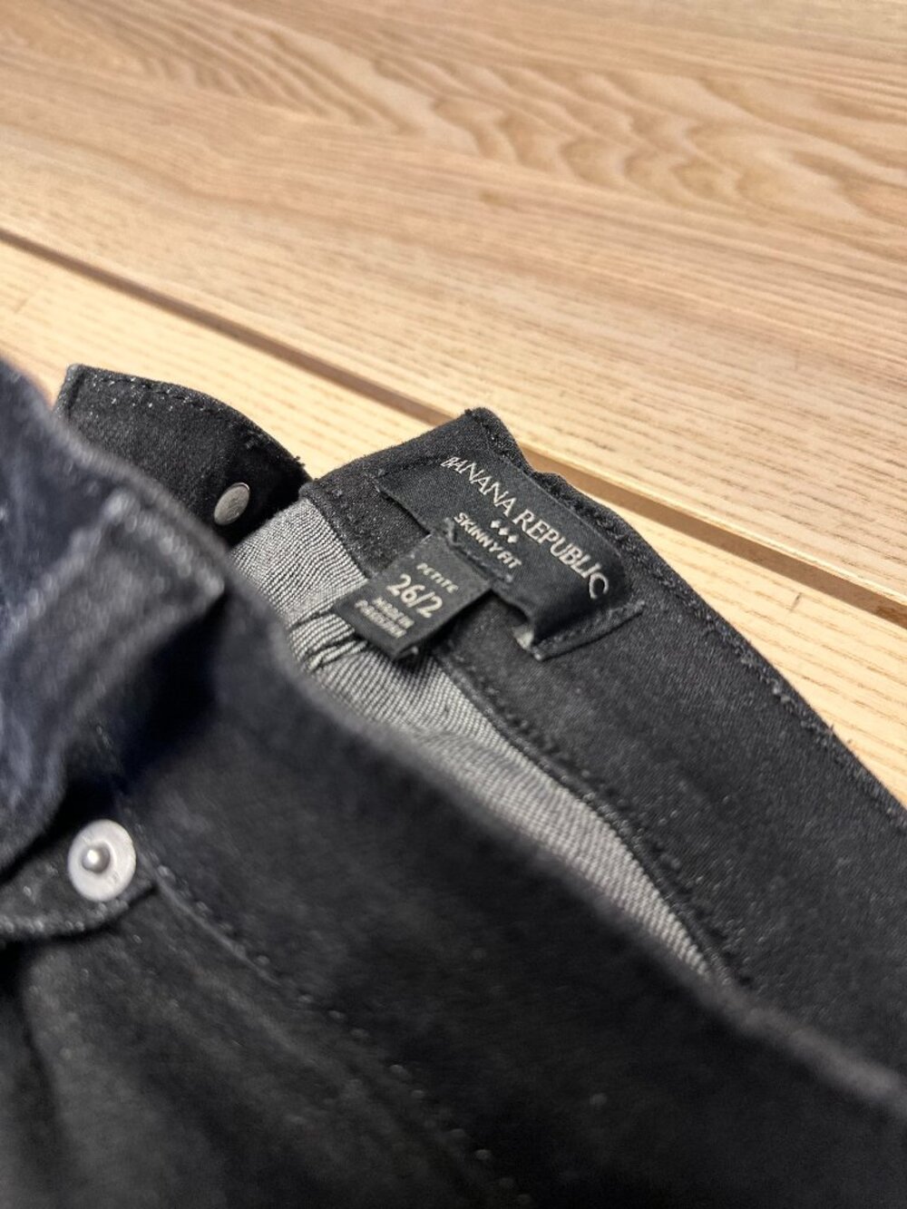 Banana Republic - Skinny Fit Black Jeans